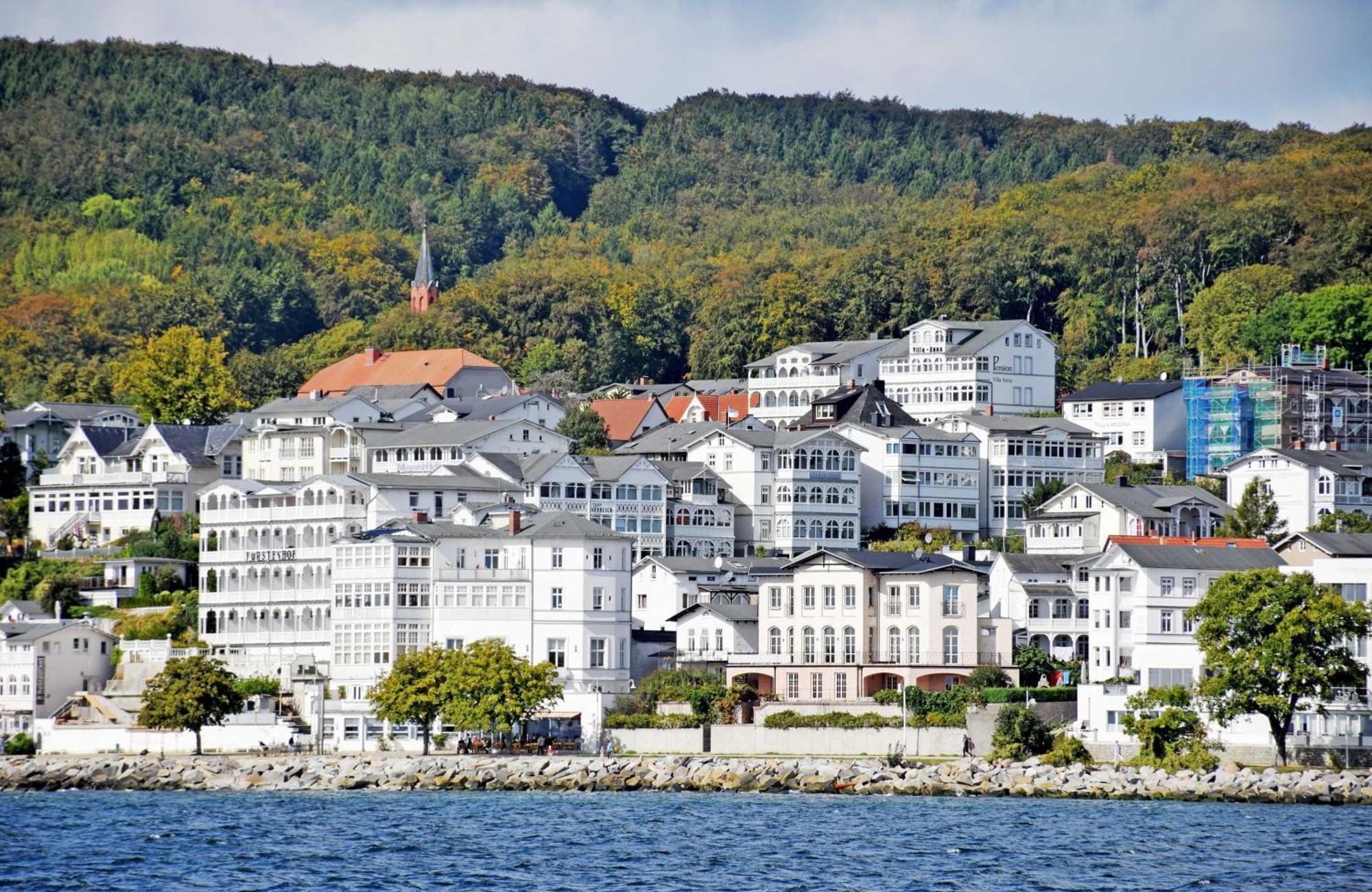 Schoene Ferienwohnungen In Sassnit Sassnitz Esterno foto